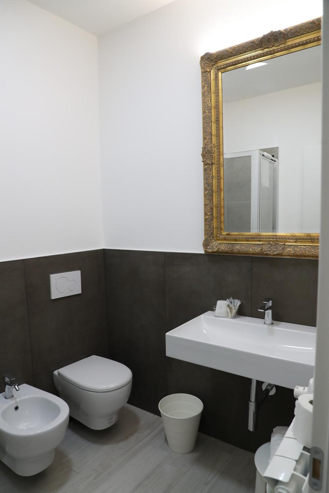 Hotel Central Giacomini Salò Kültér fotó