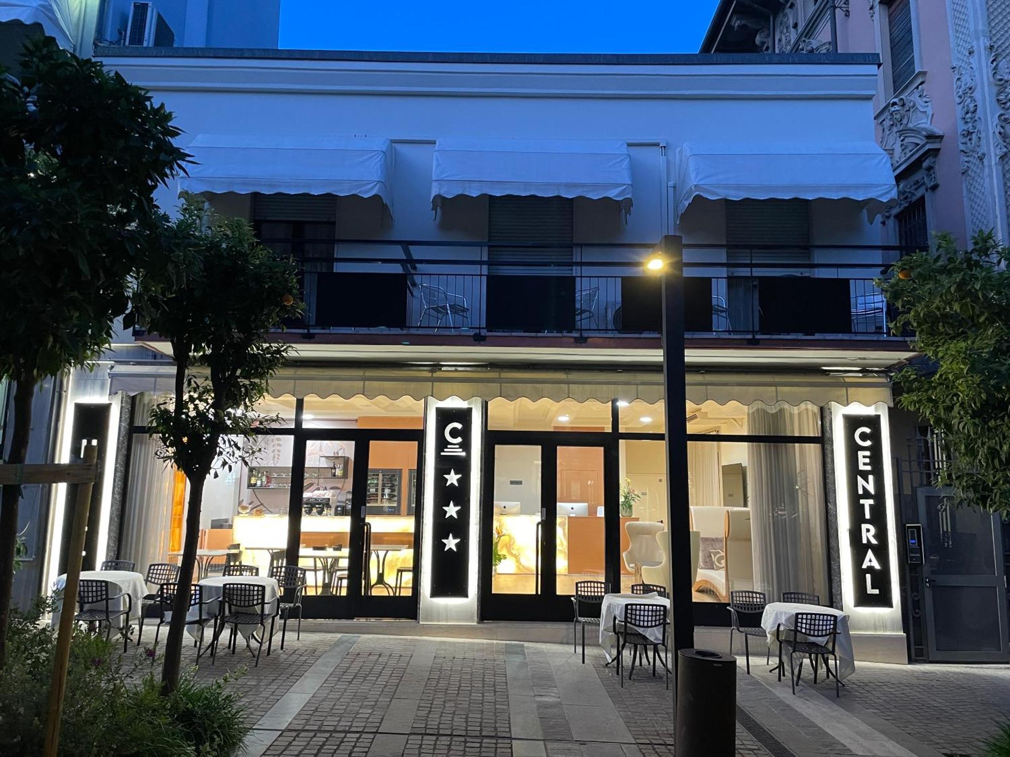 Hotel Central Giacomini Salò Kültér fotó