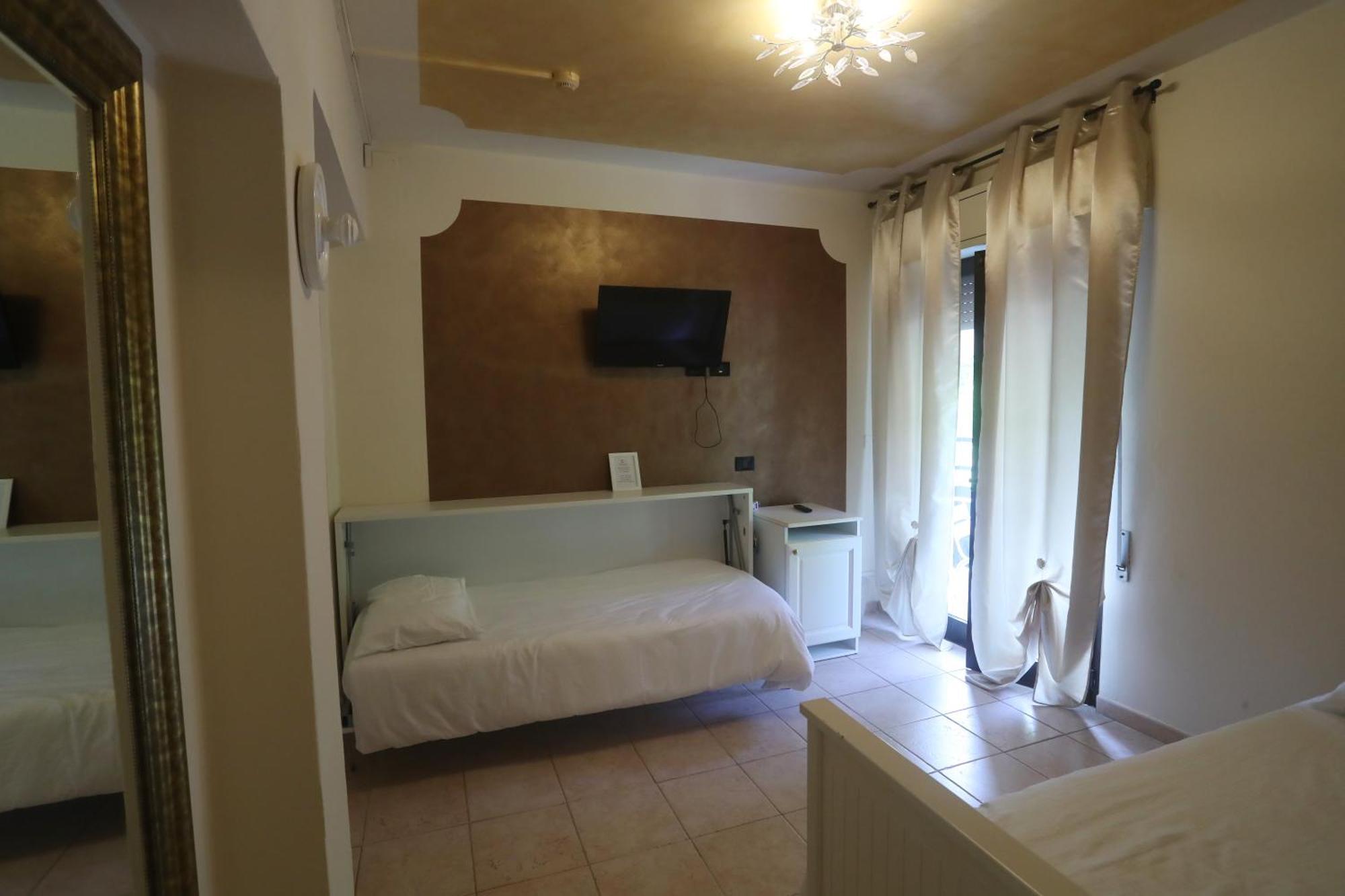 Hotel Central Giacomini Salò Kültér fotó