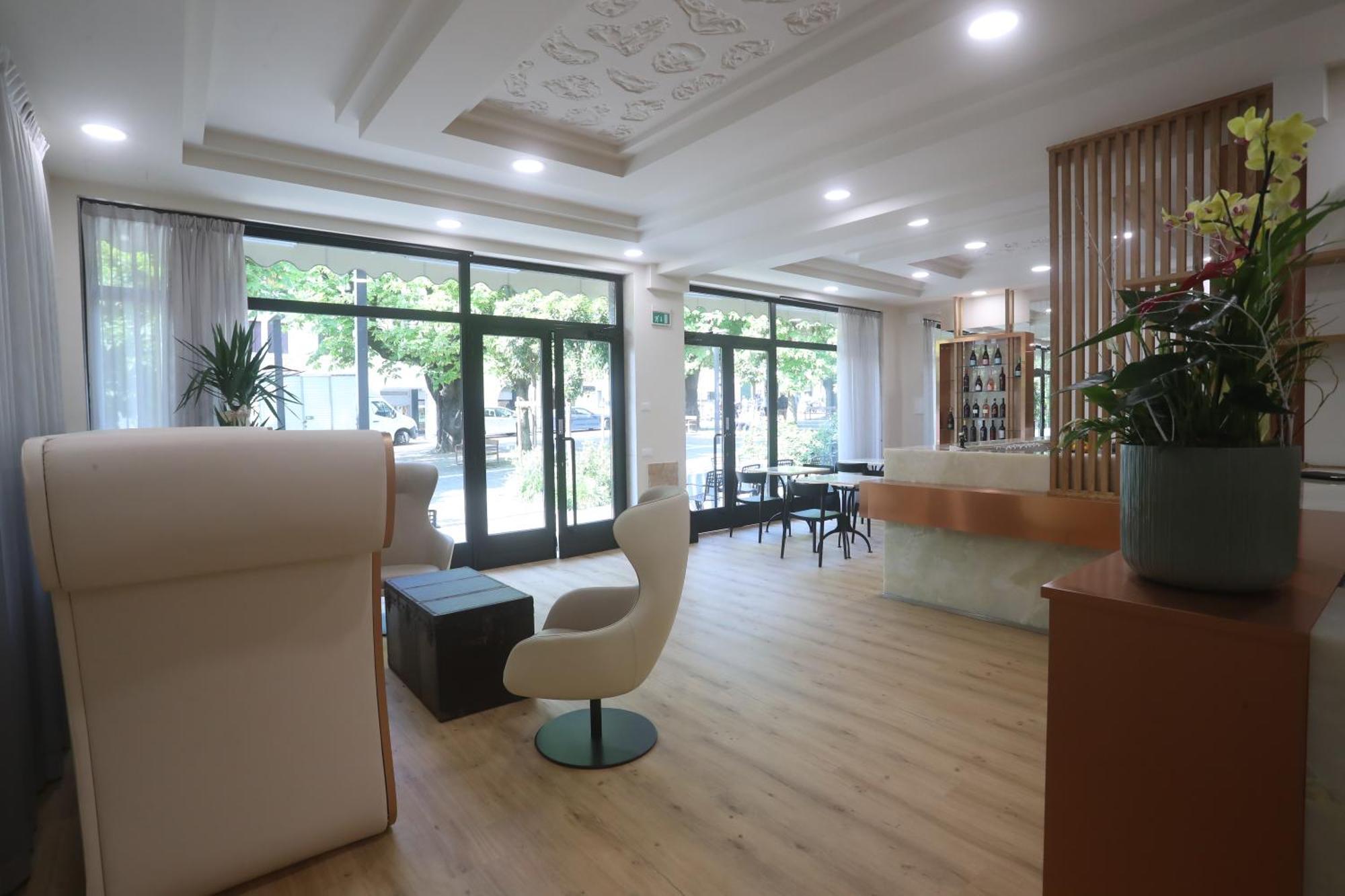 Hotel Central Giacomini Salò Kültér fotó