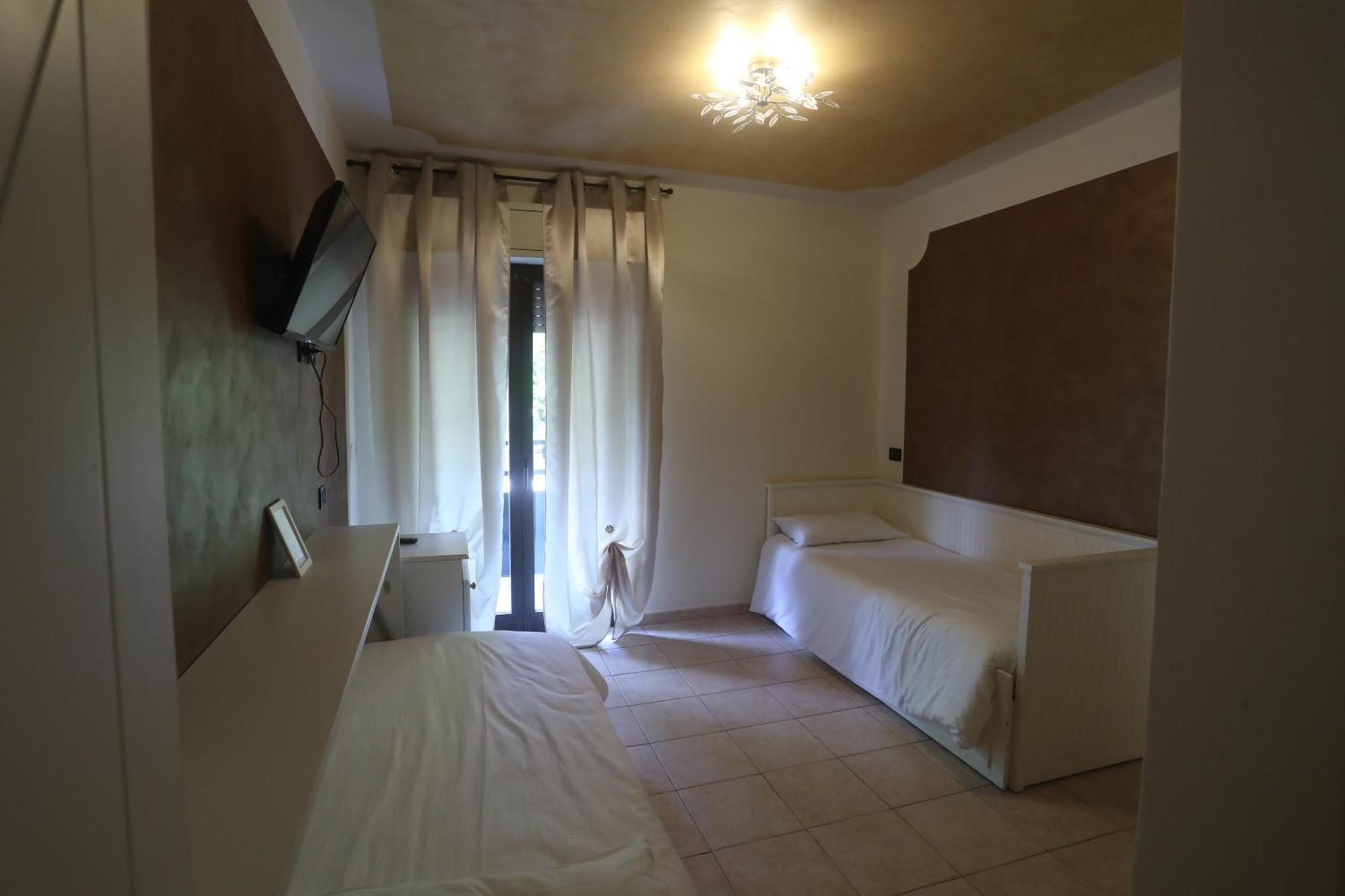 Hotel Central Giacomini Salò Kültér fotó