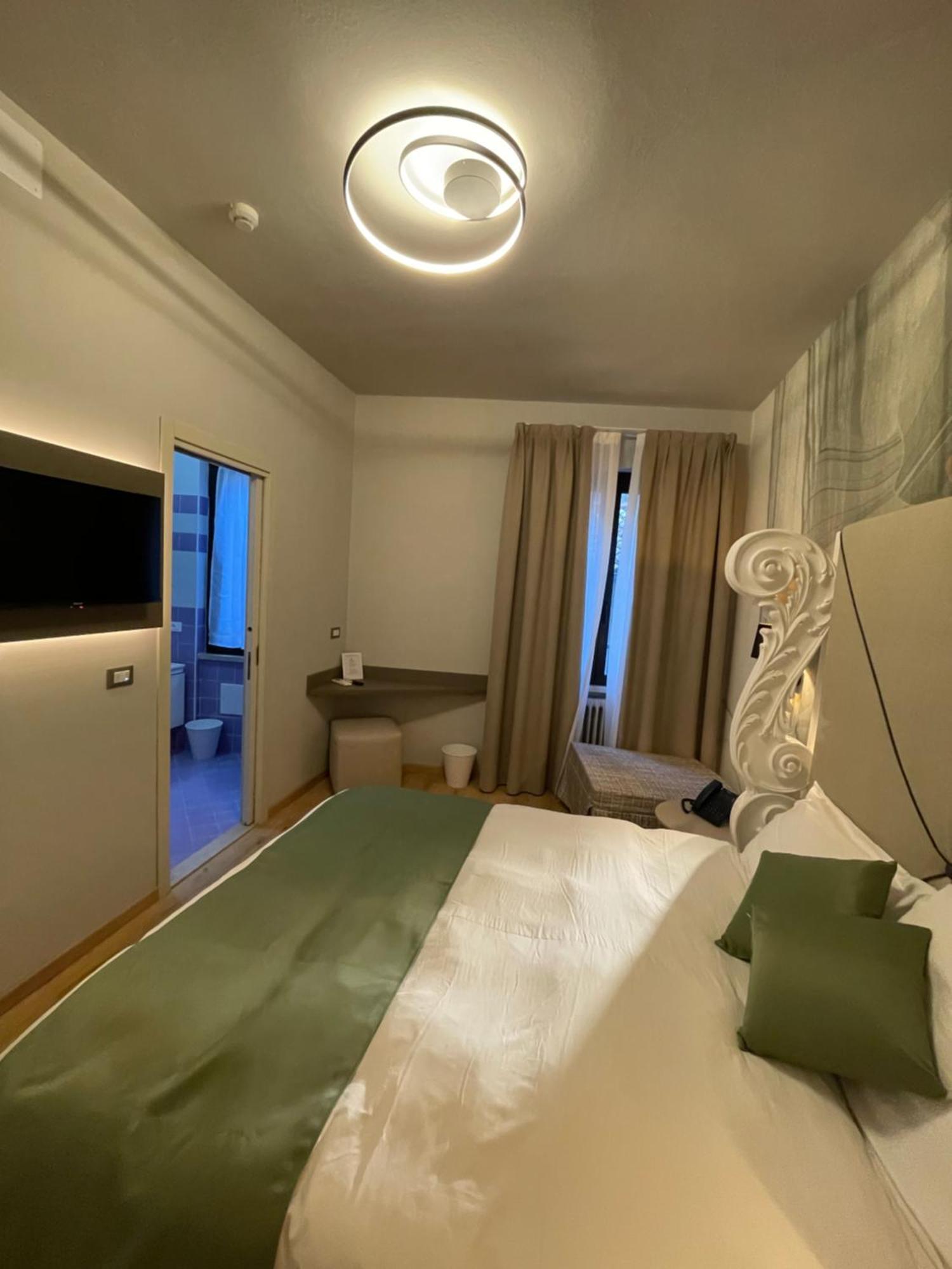 Hotel Central Giacomini Salò Kültér fotó